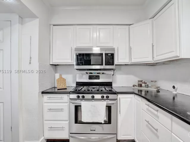 4-bedroom home for sale in Hollywood - 2701 Garfield St - MondialRealty