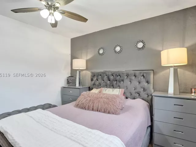 4-bedroom home for sale in Hollywood - 2701 Garfield St - MondialRealty