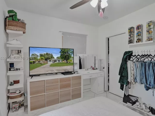 4-bedroom home for sale in Hollywood - 2701 Garfield St - MondialRealty