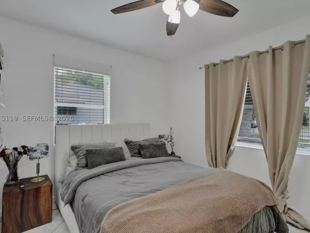 4-bedroom home for sale in Hollywood - 2701 Garfield St - MondialRealty