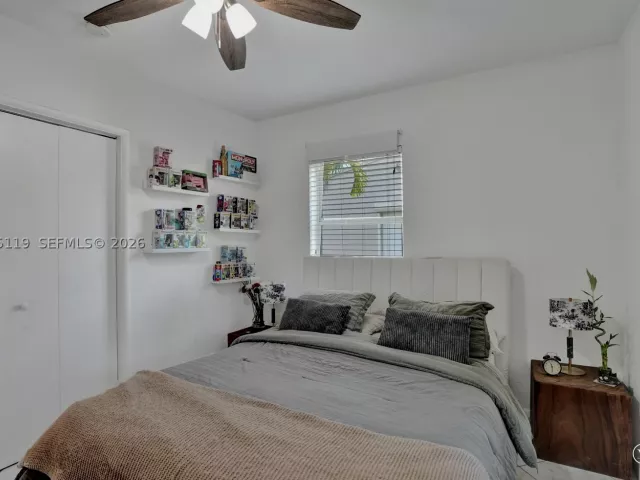 4-bedroom home for sale in Hollywood - 2701 Garfield St - MondialRealty