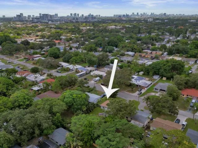 4-bedroom home for sale in Hollywood - 2701 Garfield St - MondialRealty