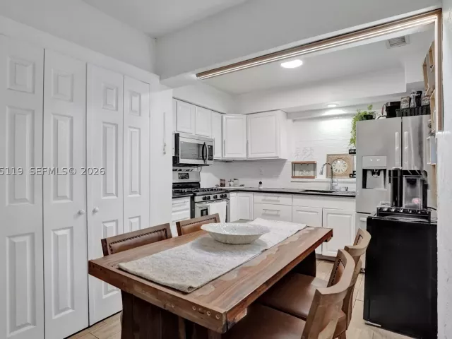 4-bedroom home for sale in Hollywood - 2701 Garfield St - MondialRealty