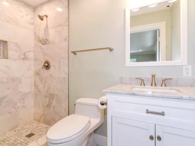 3-bedroom home for rent in Boca Raton - 709 W Royal Palm Road - MondialRealty