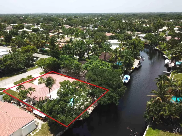 3-bedroom home for rent in Boca Raton - 709 W Royal Palm Road - MondialRealty