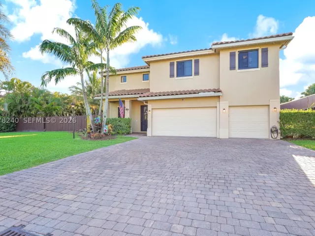 6-bedroom home for sale in Homestead - 2150 NW 16th Pl - MondialRealty