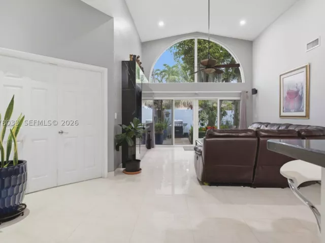 3-bedroom home for sale in Miami - 10887 SW 152nd Pl - MondialRealty