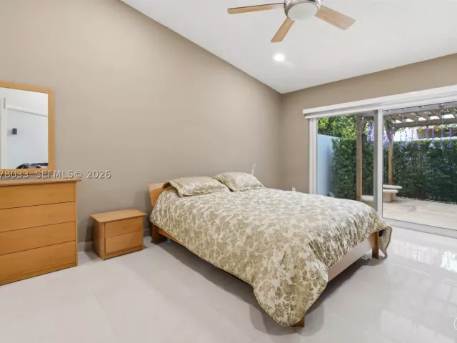 3-bedroom home for sale in Miami - 10887 SW 152nd Pl - MondialRealty