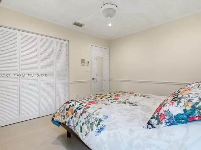 3-bedroom home for sale in Miami - 10887 SW 152nd Pl - MondialRealty