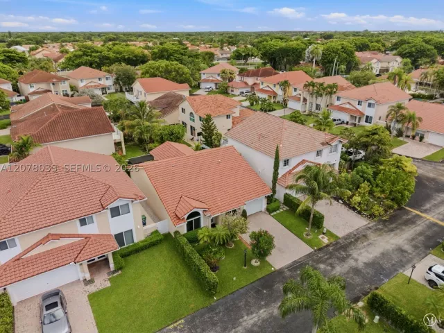 3-bedroom home for sale in Miami - 10887 SW 152nd Pl - MondialRealty