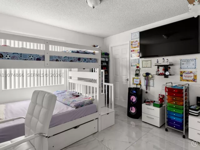5-bedroom home for sale in Miami - 740 NW 32nd Ct - MondialRealty
