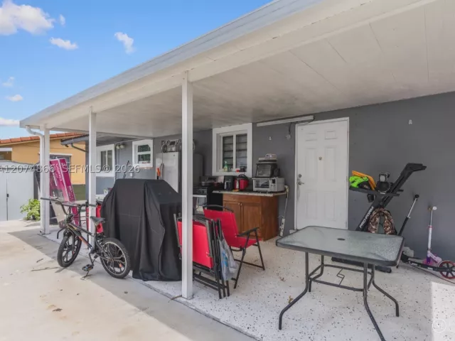 5-bedroom home for sale in Miami - 740 NW 32nd Ct - MondialRealty