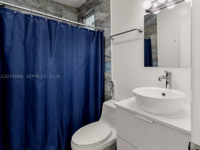 5-bedroom home for sale in Miami - 740 NW 32nd Ct - MondialRealty