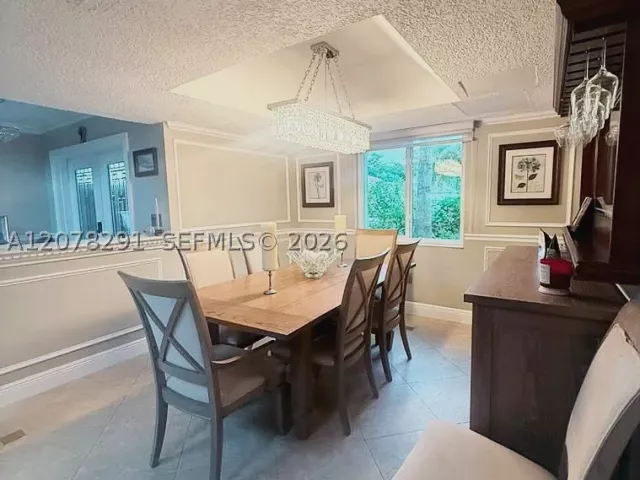 3-bedroom home for sale in Miami - 14719 SW 44th Ln - MondialRealty