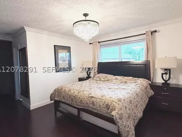 3-bedroom home for sale in Miami - 14719 SW 44th Ln - MondialRealty