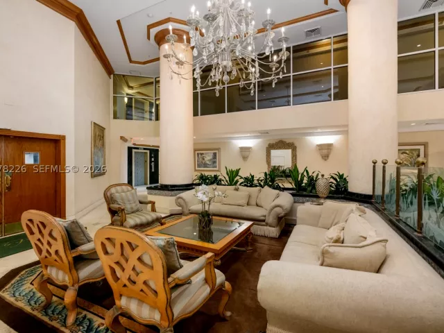 3-bedroom condo for sale in Sunny Isles Beach - 16711 Collins Ave 907 - MondialRealty