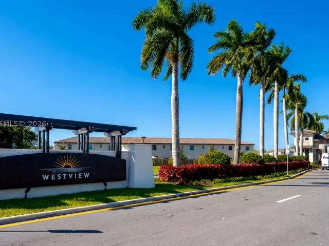3-bedroom home for sale in Miami - 2382 NW 131st Cir - MondialRealty