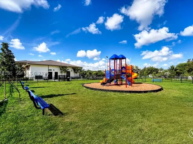 3-bedroom home for sale in Miami - 2382 NW 131st Cir - MondialRealty