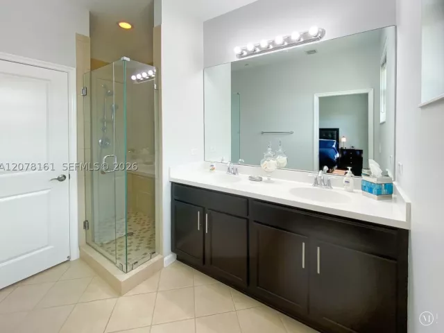 3-bedroom home for rent in Cooper City - 2958 St Thomas Dr 2958 - MondialRealty