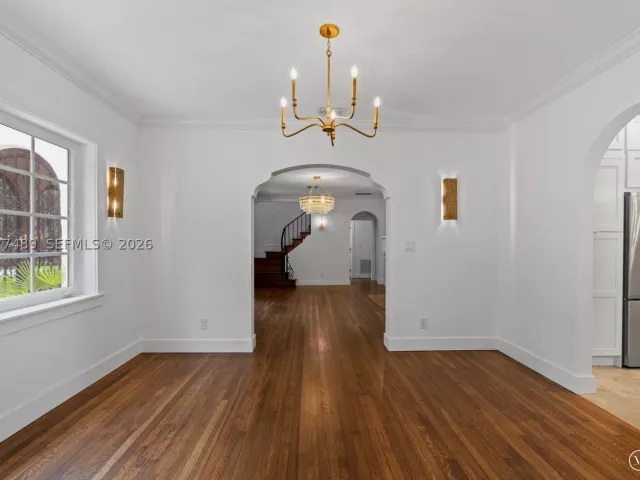 5-bedroom home for sale in Coral Gables - 1202 Granada Blvd - MondialRealty