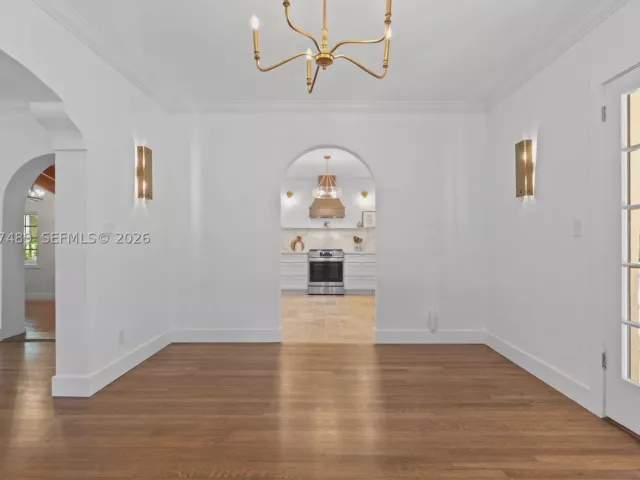 5-bedroom home for sale in Coral Gables - 1202 Granada Blvd - MondialRealty