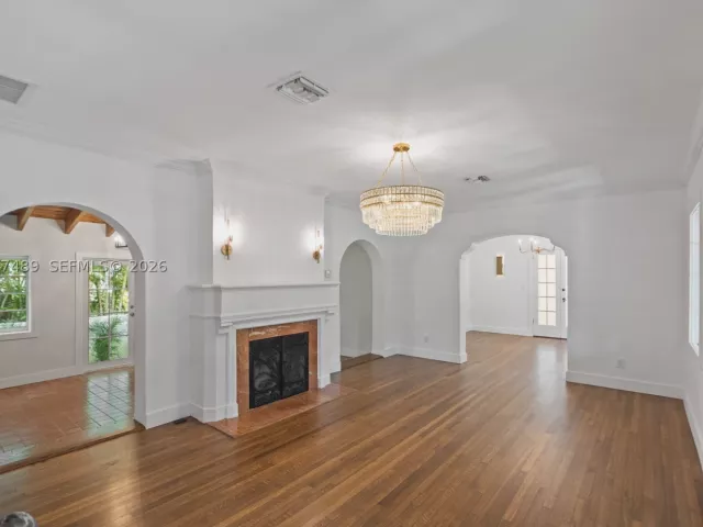 5-bedroom home for sale in Coral Gables - 1202 Granada Blvd - MondialRealty