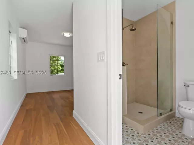 5-bedroom home for sale in Coral Gables - 1202 Granada Blvd - MondialRealty