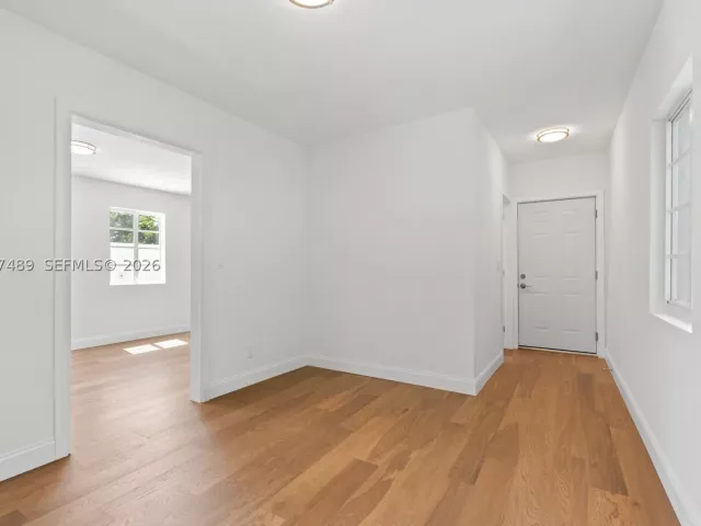 5-bedroom home for sale in Coral Gables - 1202 Granada Blvd - MondialRealty