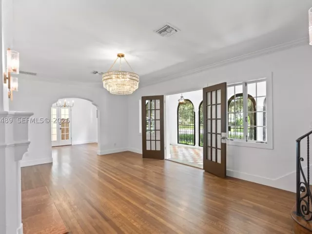 5-bedroom home for sale in Coral Gables - 1202 Granada Blvd - MondialRealty