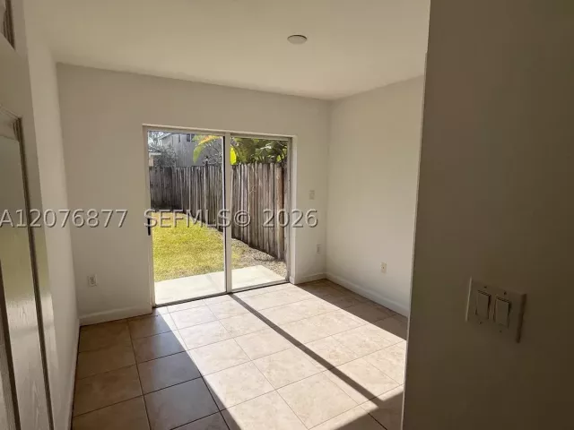 4-bedroom home for rent in Miami - 14041 SW 155th Ct - MondialRealty