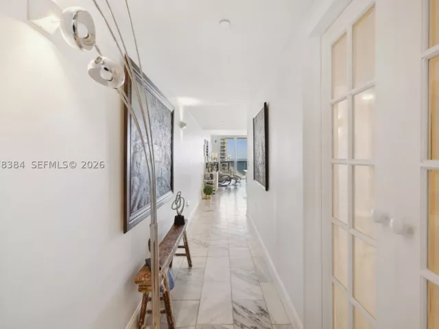 2-bedroom condo for sale in Hallandale Beach - 1830 S OCEAN DR 4210 - MondialRealty