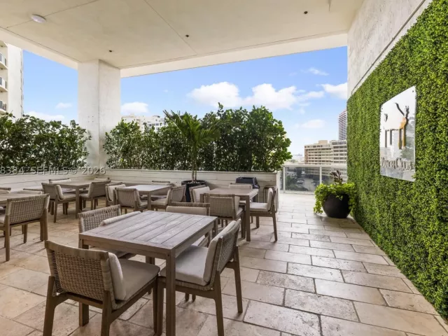2-bedroom condo for sale in Hallandale Beach - 1830 S OCEAN DR 4210 - MondialRealty