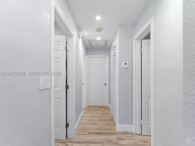 3-bedroom home for sale in Hollywood - 6432 Perry St - MondialRealty