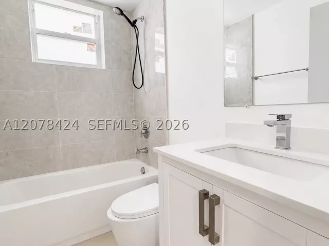 6-bedroom home for rent in Miami - 7537 NW 3rd Ave - MondialRealty