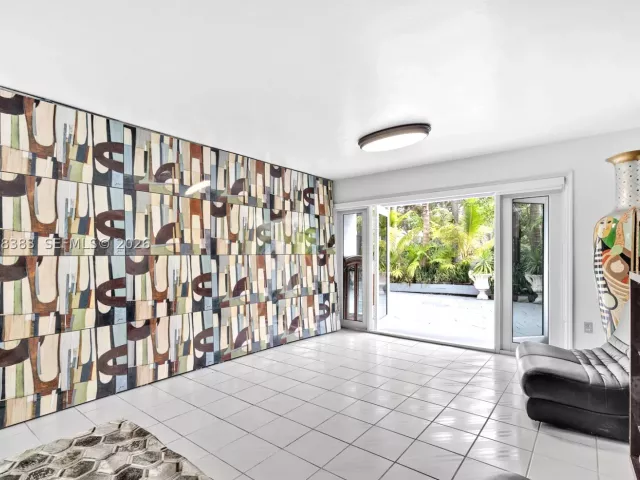 4-bedroom home for rent in Miami - 8909 SW 108th Cir Ct - MondialRealty