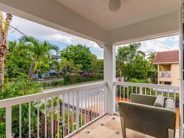 4-bedroom home for rent in Miami - 8909 SW 108th Cir Ct - MondialRealty