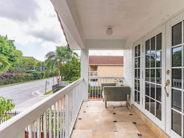 4-bedroom home for rent in Miami - 8909 SW 108th Cir Ct - MondialRealty