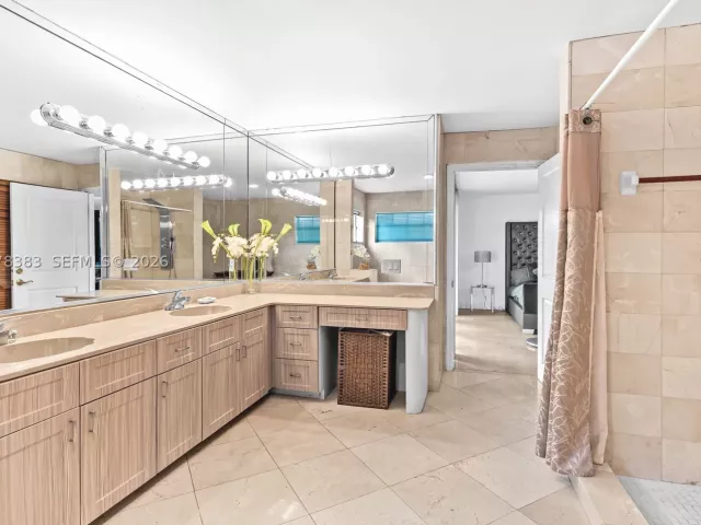 4-bedroom home for rent in Miami - 8909 SW 108th Cir Ct - MondialRealty
