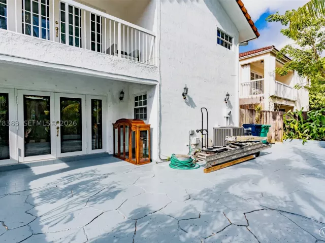 4-bedroom home for rent in Miami - 8909 SW 108th Cir Ct - MondialRealty