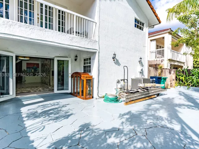4-bedroom home for rent in Miami - 8909 SW 108th Cir Ct - MondialRealty