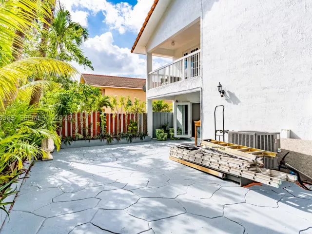 4-bedroom home for rent in Miami - 8909 SW 108th Cir Ct - MondialRealty