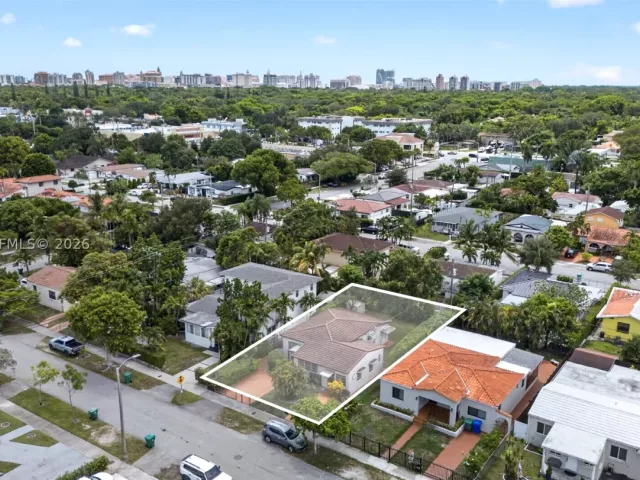 3-bedroom home for sale in Miami - 4940 SW 5th Ter - MondialRealty