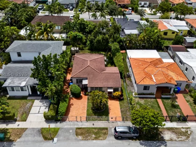 3-bedroom home for sale in Miami - 4940 SW 5th Ter - MondialRealty