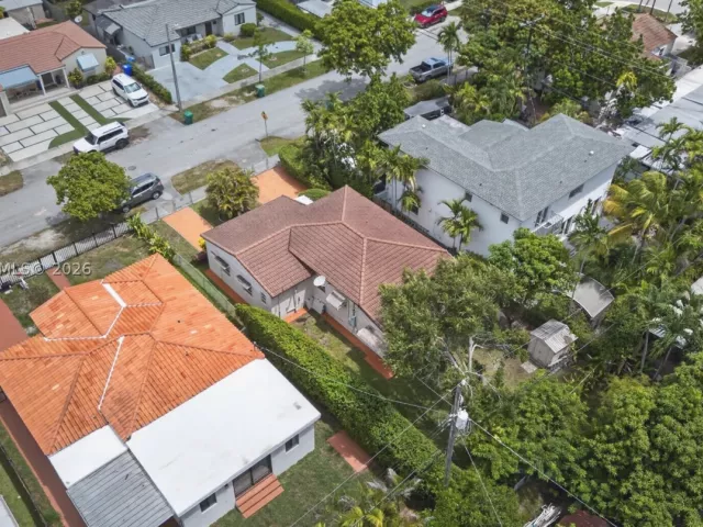3-bedroom home for sale in Miami - 4940 SW 5th Ter - MondialRealty