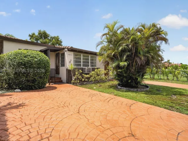 3-bedroom home for sale in Miami - 4940 SW 5th Ter - MondialRealty
