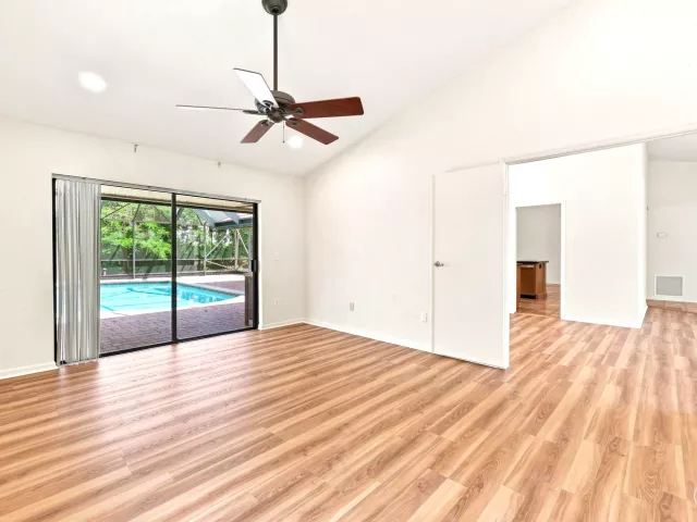 4-bedroom home for rent in Boca Raton - 10798 CYPRESS BEND Drive - MondialRealty