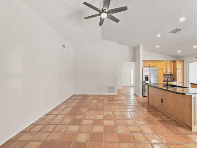 4-bedroom home for rent in Boca Raton - 10798 CYPRESS BEND Drive - MondialRealty