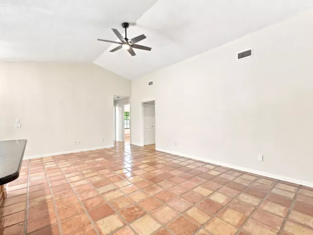 4-bedroom home for rent in Boca Raton - 10798 CYPRESS BEND Drive - MondialRealty