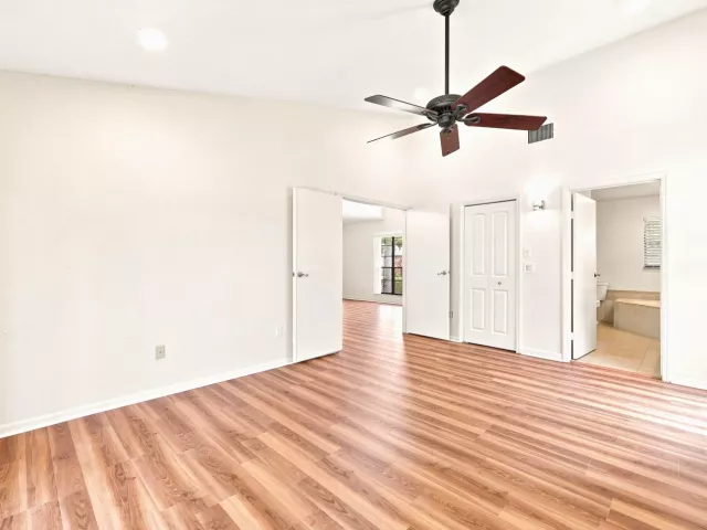 4-bedroom home for rent in Boca Raton - 10798 CYPRESS BEND Drive - MondialRealty