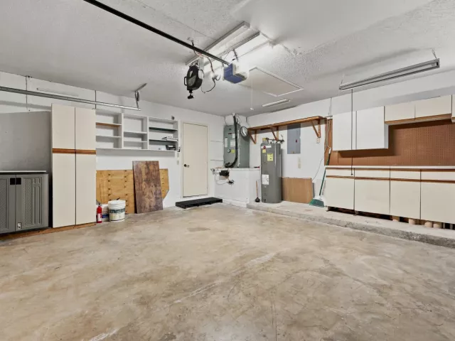 4-bedroom home for rent in Boca Raton - 10798 CYPRESS BEND Drive - MondialRealty